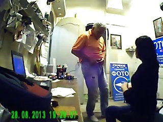 Русское порно скрытая камера снимает оральный секс в московском фото ателье