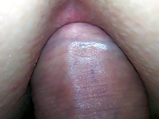 Член в киске крупным планом смотрится очень возбуждающее